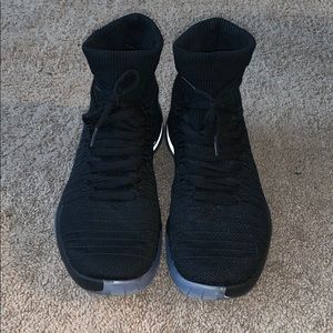 Nike Hyperdunk Basketaball Shoes